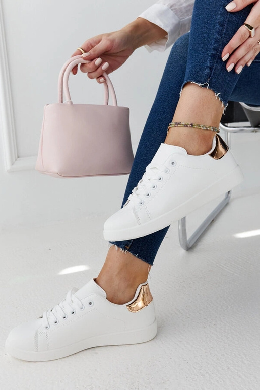 Baltas Birikti platformas kedas