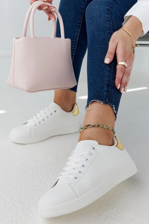 Baltas Birikti platformas kedas