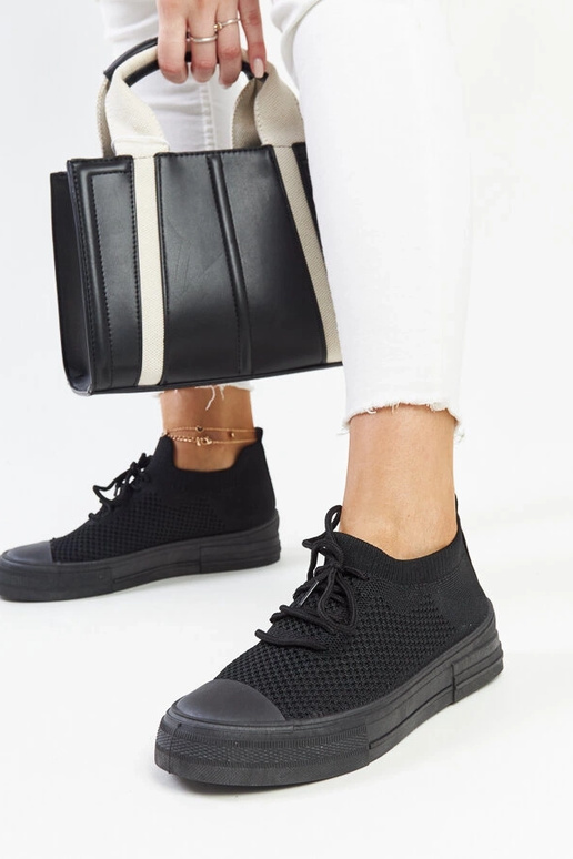 Melnas vieglas Senaida sporta kedas