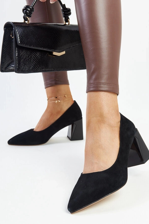 Melnas ādas pumpas ar Vinceza papēdi