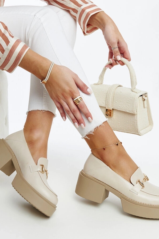 Bēšas eko ādas augstpapēžu kurpes...