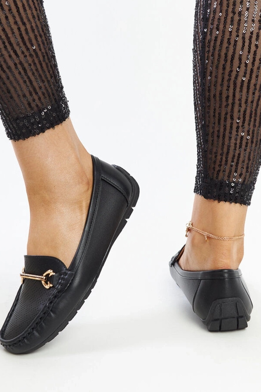 Melni klaipi ar dekoratīvu sprādzi Adila