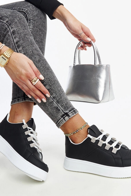 Melnas kedas ar biezu zoli Walida