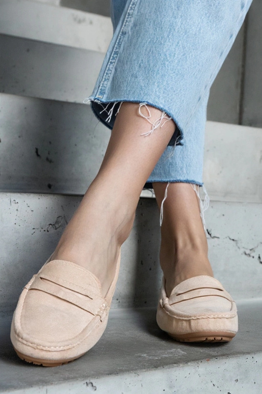 Smilšu krāsas mokasīni no mākslīgā...