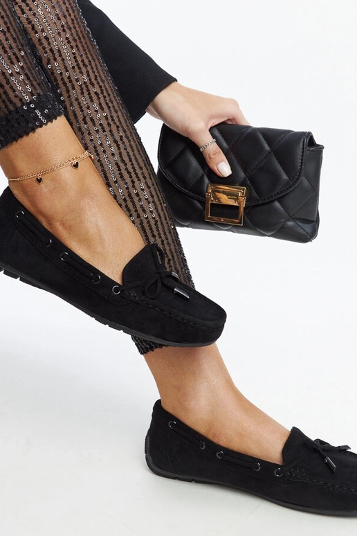 Melni klaipi ar banti Hayam