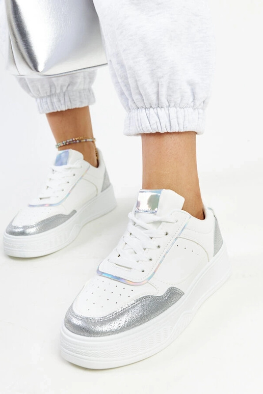 Baltas un sudraba krāsas kedas ar...