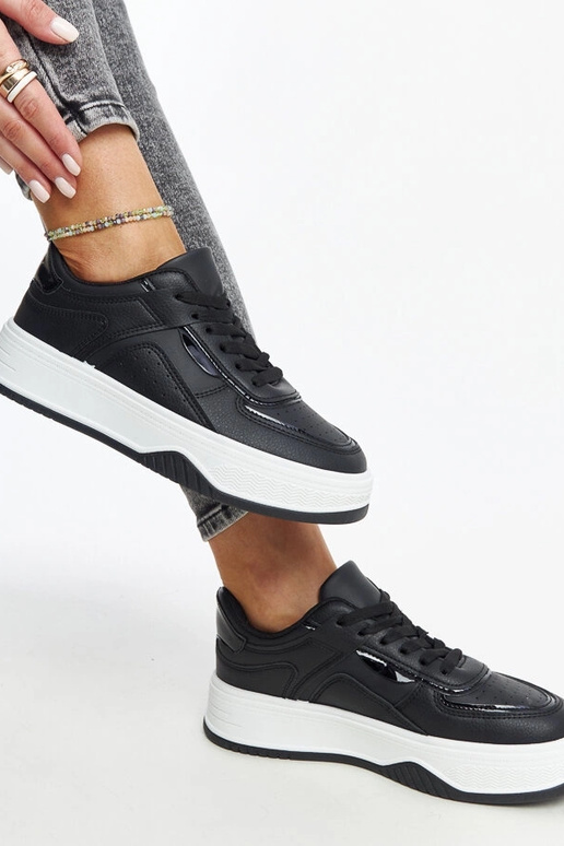 Melnas kedas ar biezāku zoli Intisa