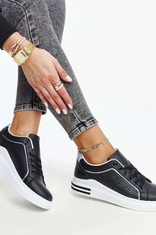 Melnas ažūra kedas ar spīguļiem Zorka