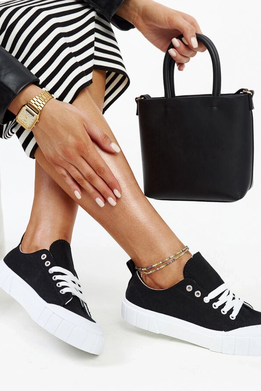 Eduarda melnā auduma kedas