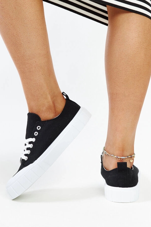 Eduarda melnā auduma kedas