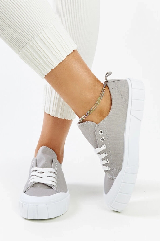 Eduarda pelēkā auduma kedas