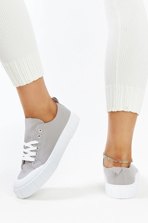 Eduarda pelēkā auduma kedas