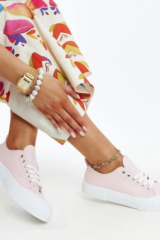 Eduarda rozā auduma kedas