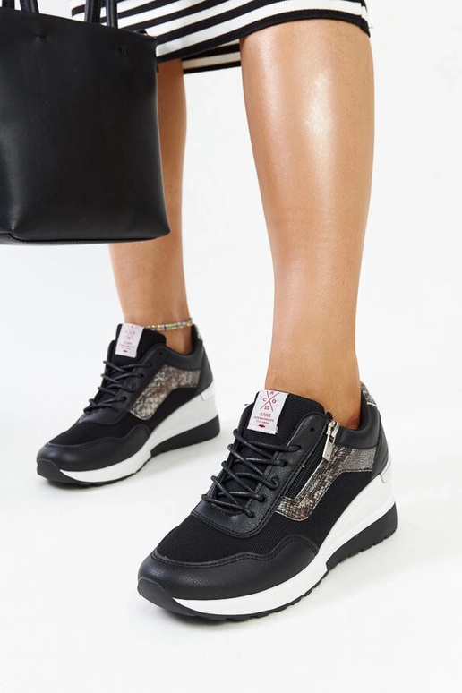 Melnas sieviešu čības CROSS JEANS