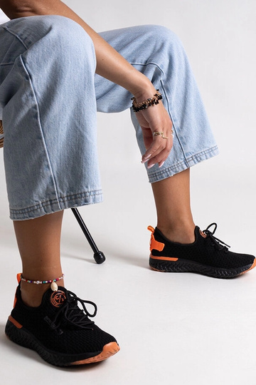 Melnas auduma kedas sievietēm CROSS JEANS