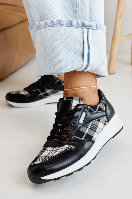 Afifah melnas rūtainas kedas