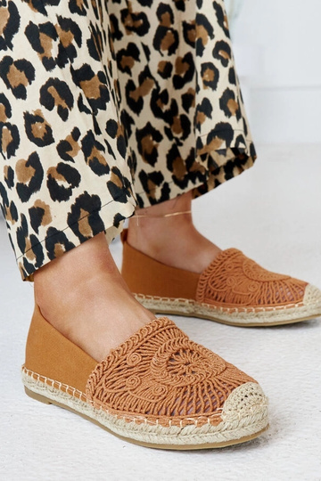Brūnas Kalba izšūšanas espadrilas 2