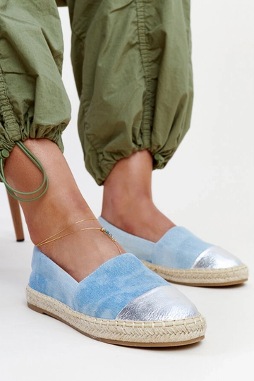 Surānas zilās un sudraba mirdzošās espadrilas