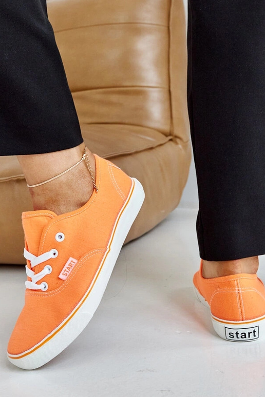 Oranžas klasiskas Erla kedas