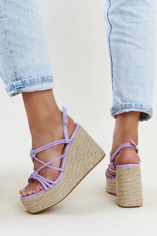 Violeta sandales uz platformas Mara