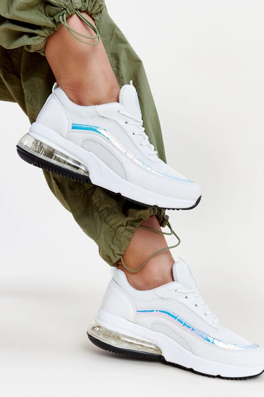 Baltas sporta apavi ar hologrammu Jelka