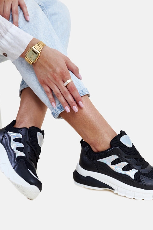 Melnas kedas ar biezām zolēm Matea