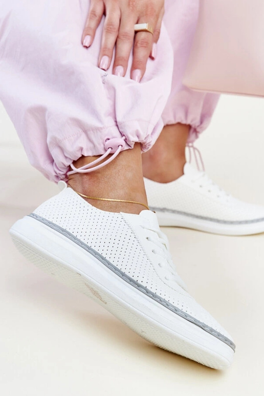 Baltas un pelēkas ažūra kedas Biserka