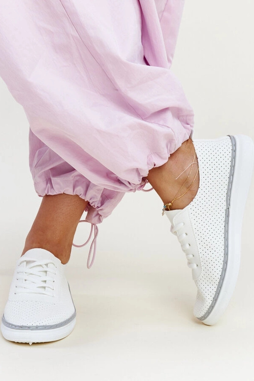 Baltas un pelēkas ažūra kedas Biserka