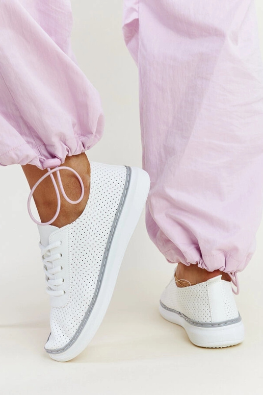 Baltas un pelēkas ažūra kedas Biserka