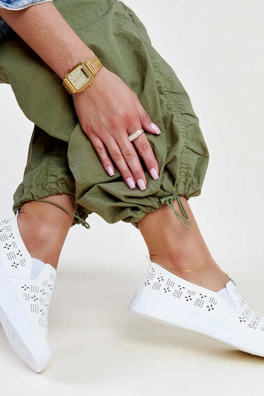 Hilal baltas uzvelkamas kedas