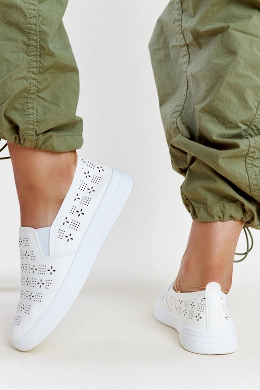 Hilal baltas uzvelkamas kedas