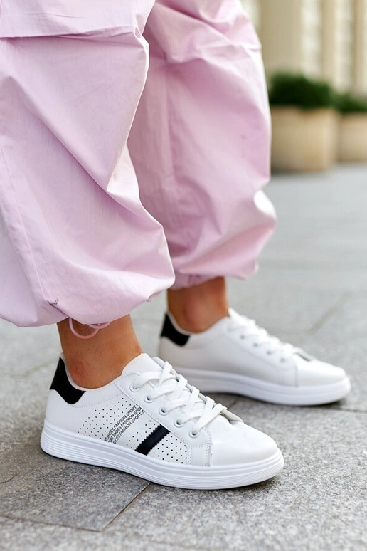 Berdine melnbaltas eko ādas kedas