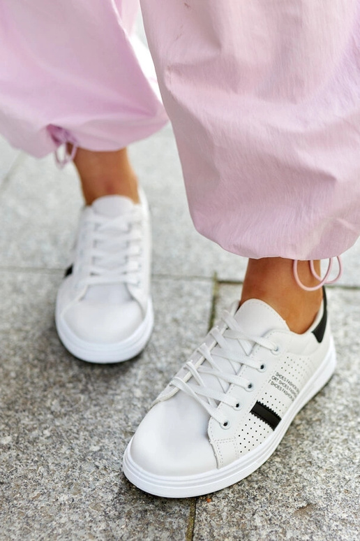 Berdine melnbaltas eko ādas kedas