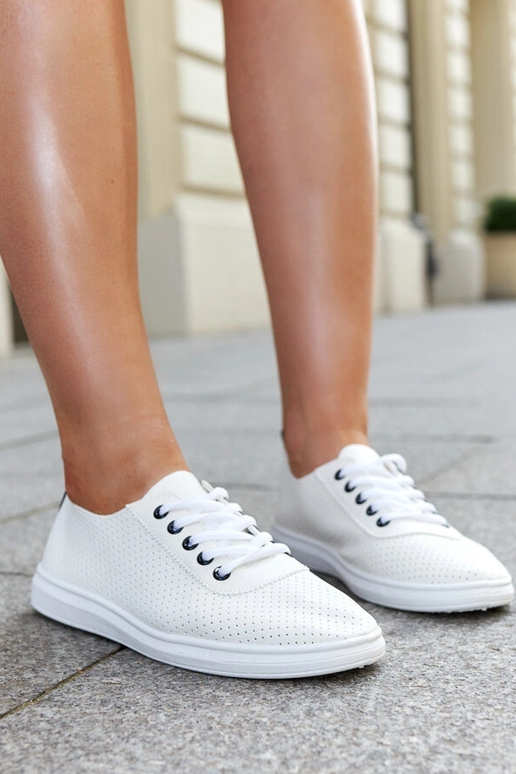 Baltas ažūra Katinka kedas