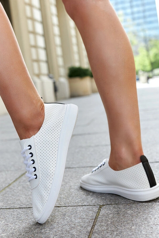 Baltas ažūra Katinka kedas