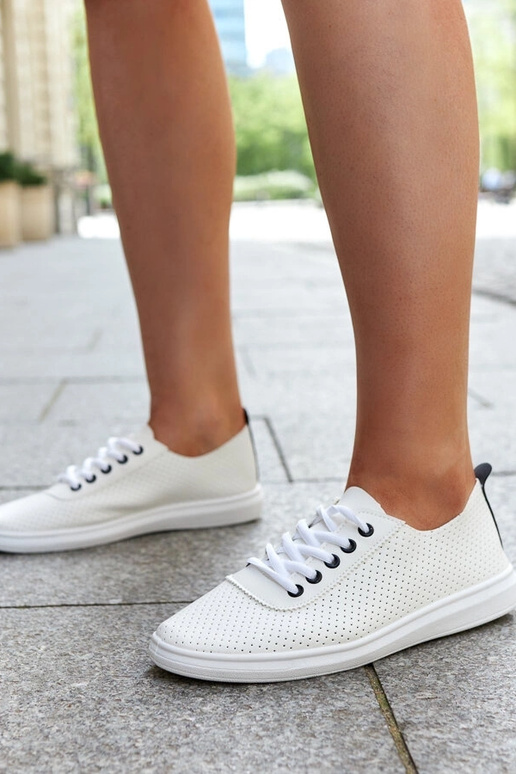 Baltas ažūra Katinka kedas