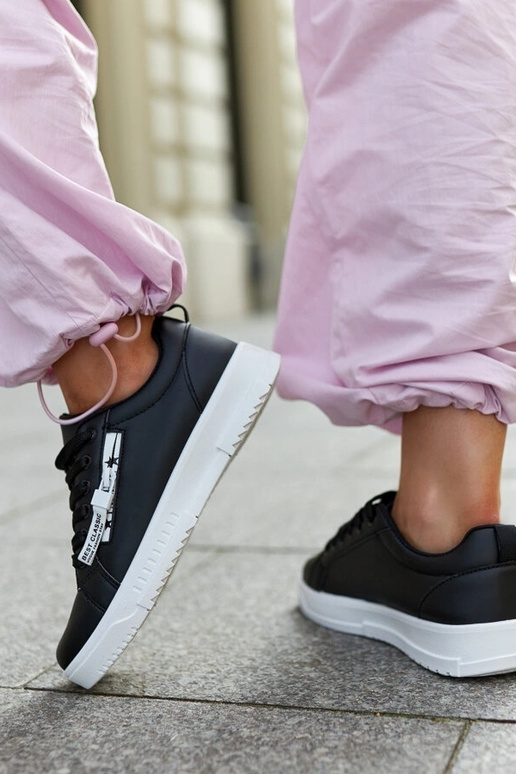 Melnas kedas eko ādas Brecht