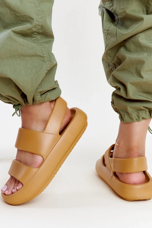 Attiana Brown sandales