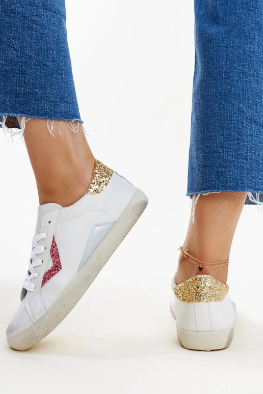 Baltas kedas ar "valkātu" efektu no...