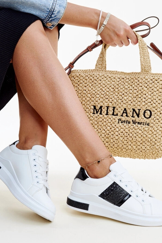 Melnbaltas kedas ar cirkoniem Giulia