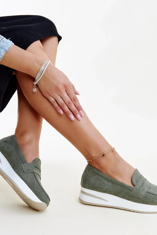 Zaļas perforētas Muna kurpes