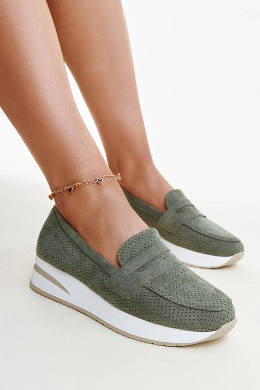 Zaļas perforētas Muna kurpes