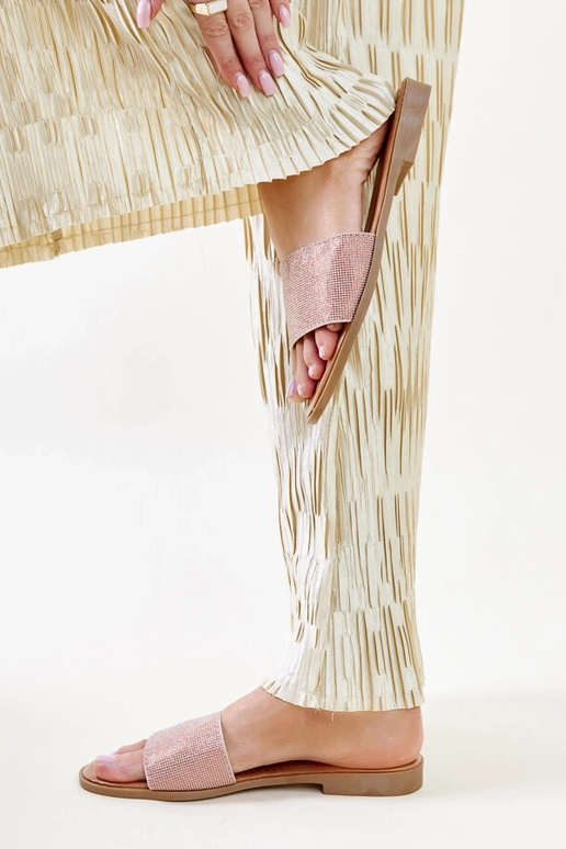 Anilsa brūnas spīdīgas flip-flops