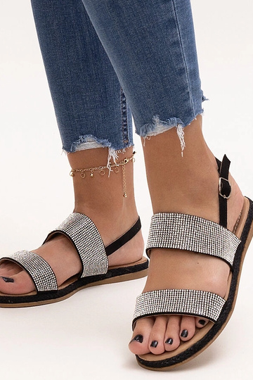 Melnas sandales, kas... 2