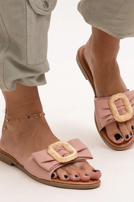 Rozā Limera sprādzes slaidi