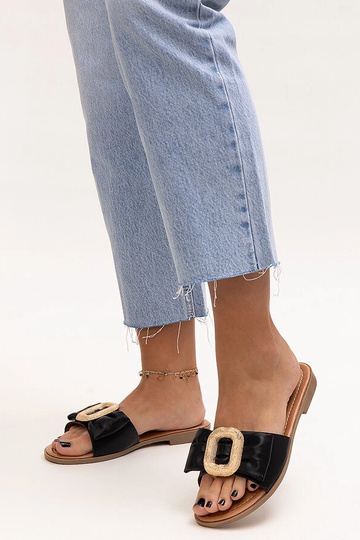 Melni Limera sprādzes slaidi