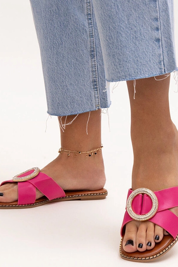 Rozā flip-flops, kas dekorēts ar cirkonija sprādzi Salimba 2