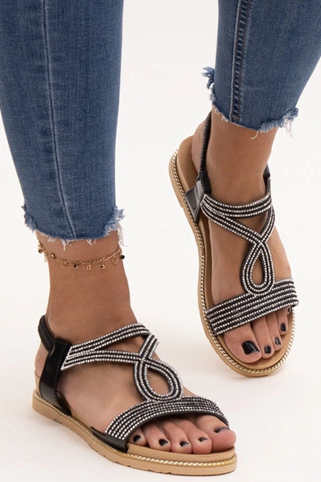 Melnas sandales dekorētas... 2