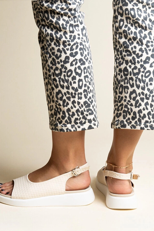 Hamonda smilškrāsas sandales ar...