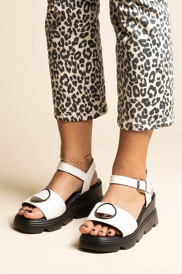 Maddison baltas mākslīgās... 2